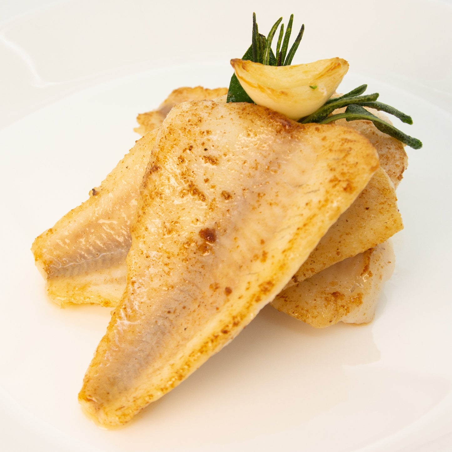 Schweizer Egli Filet Fisch kaufen Gesunder Fisch Zander Filet Lokal Nachhaltig Kein Mikroplastik Kein Antibiotika LocalFish Schweiz